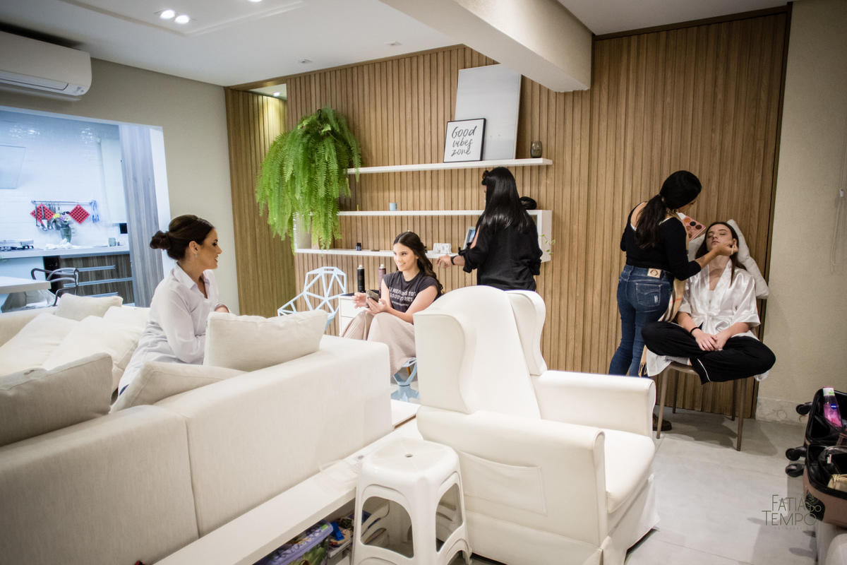 15 anos, debutante, festa, adolescente, mulher, menina, vestido de festa, vestido de debutante, festa de 15 anos, maquiagem, cabelo, fotografia, família, mãe, buffet, salão de festas, decoração, beleza, balada, dj, fotografia autoral, fatia do tempo, love