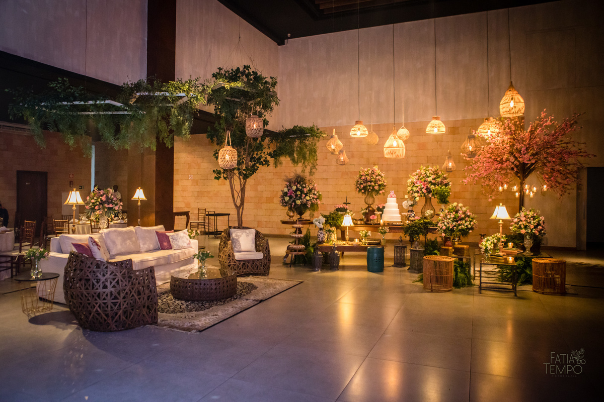 15 anos, debutante, festa, adolescente, mulher, menina, vestido de festa, vestido de debutante, festa de 15 anos, maquiagem, cabelo, fotografia, família, mãe, buffet, salão de festas, decoração, beleza, balada, dj, fotografia autoral, fatia do tempo, love