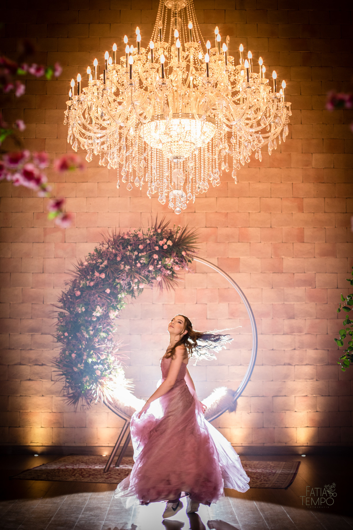 15 anos, debutante, festa, adolescente, mulher, menina, vestido de festa, vestido de debutante, festa de 15 anos, maquiagem, cabelo, fotografia, família, mãe, buffet, salão de festas, decoração, beleza, balada, dj, fotografia autoral, fatia do tempo, love