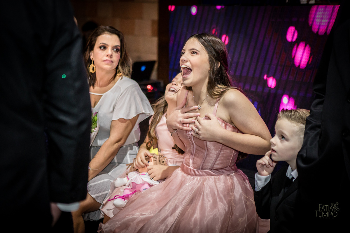 15 anos, debutante, festa, adolescente, mulher, menina, vestido de festa, vestido de debutante, festa de 15 anos, maquiagem, cabelo, fotografia, família, mãe, buffet, salão de festas, decoração, beleza, balada, dj, fotografia autoral, fatia do tempo, love