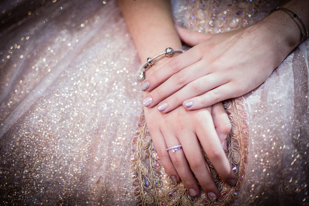 15 anos, debutante, festa, adolescente, mulher, menina, vestido de festa, vestido de debutante, festa de 15 anos, maquiagem, cabelo, fotografia, família, mãe, buffet, salão de festas, decoração, beleza, balada, dj, fotografia autoral, fatia do tempo, love