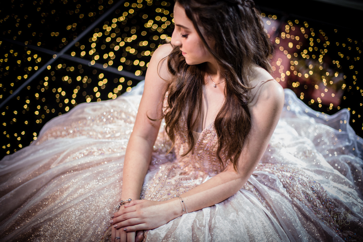 15 anos, debutante, festa, adolescente, mulher, menina, vestido de festa, vestido de debutante, festa de 15 anos, maquiagem, cabelo, fotografia, família, mãe, buffet, salão de festas, decoração, beleza, balada, dj, fotografia autoral, fatia do tempo, love