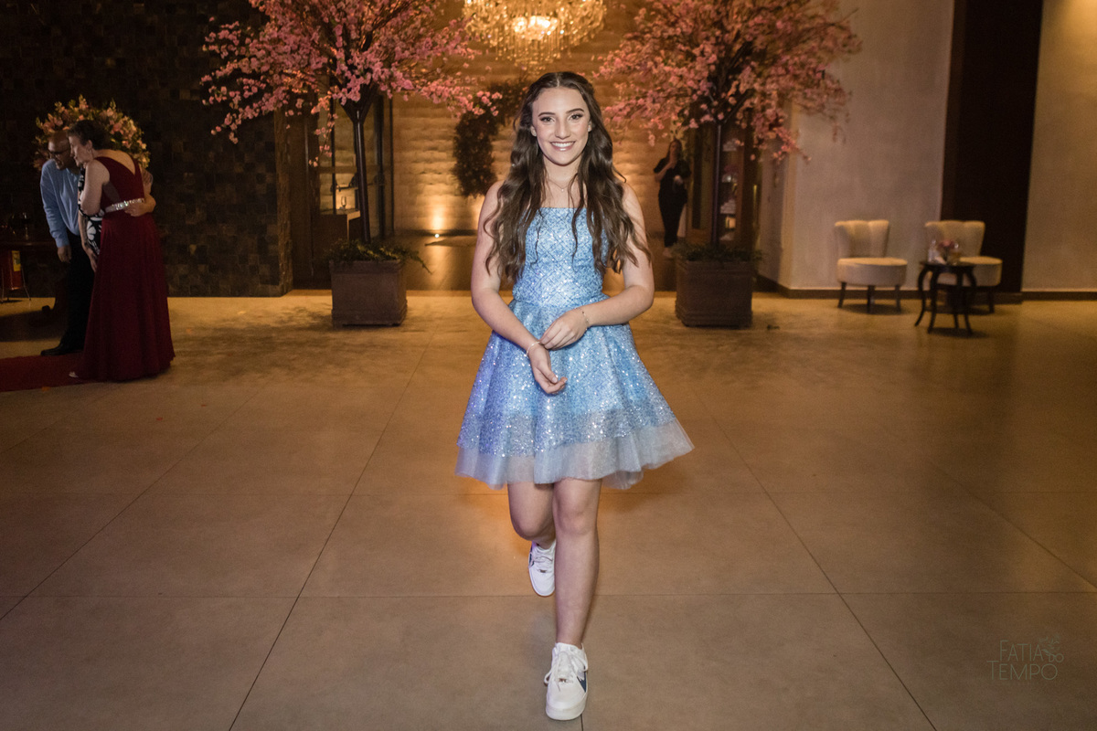 15 anos, debutante, festa, adolescente, mulher, menina, vestido de festa, vestido de debutante, festa de 15 anos, maquiagem, cabelo, fotografia, família, mãe, buffet, salão de festas, decoração, beleza, balada, dj, fotografia autoral, fatia do tempo, love