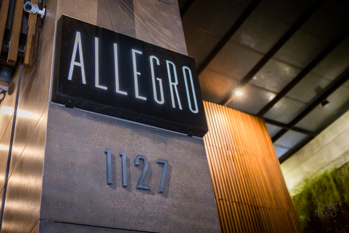 15 anos, debutante, festa, adolescente, mulher, menina, vestido de festa, vestido de debutante, festa de 15 anos, maquiagem, cabelo, fotografia, família, mãe, buffet, salão de festas, decoração, beleza, balada, dj, fotografia autoral, fatia do tempo, love