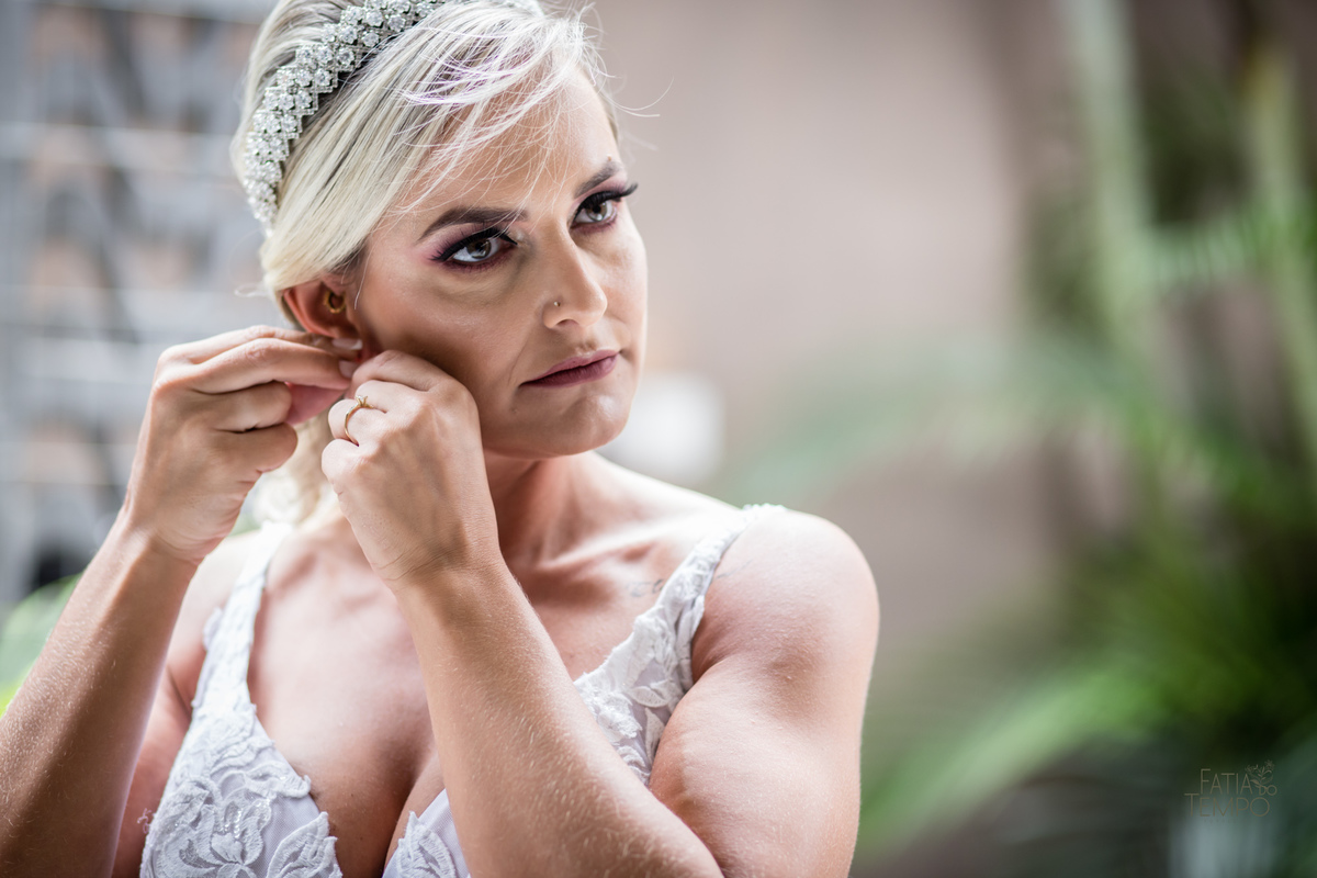 casamento, buffet, dia da noiva, botânico quintal, Wedding, making of, vestido de noiva, madrinhas, maquiagem, festa, cerimônia, fotografia, fatia do tempo, balada, decoração, doces finos, casamento na cidade, casamento no campo, recepção, celebrante