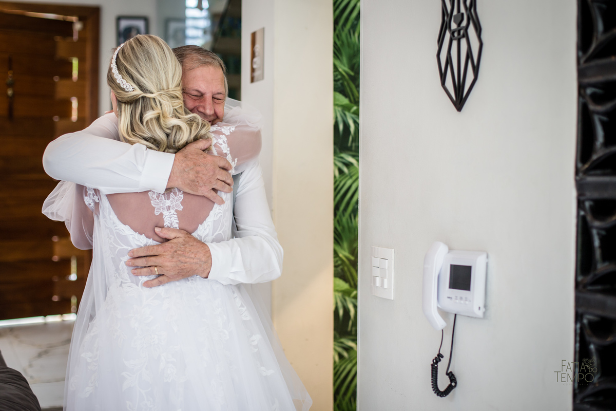 casamento, buffet, dia da noiva, botânico quintal, Wedding, making of, vestido de noiva, madrinhas, maquiagem, festa, cerimônia, fotografia, fatia do tempo, balada, decoração, doces finos, casamento na cidade, casamento no campo, recepção, celebrante