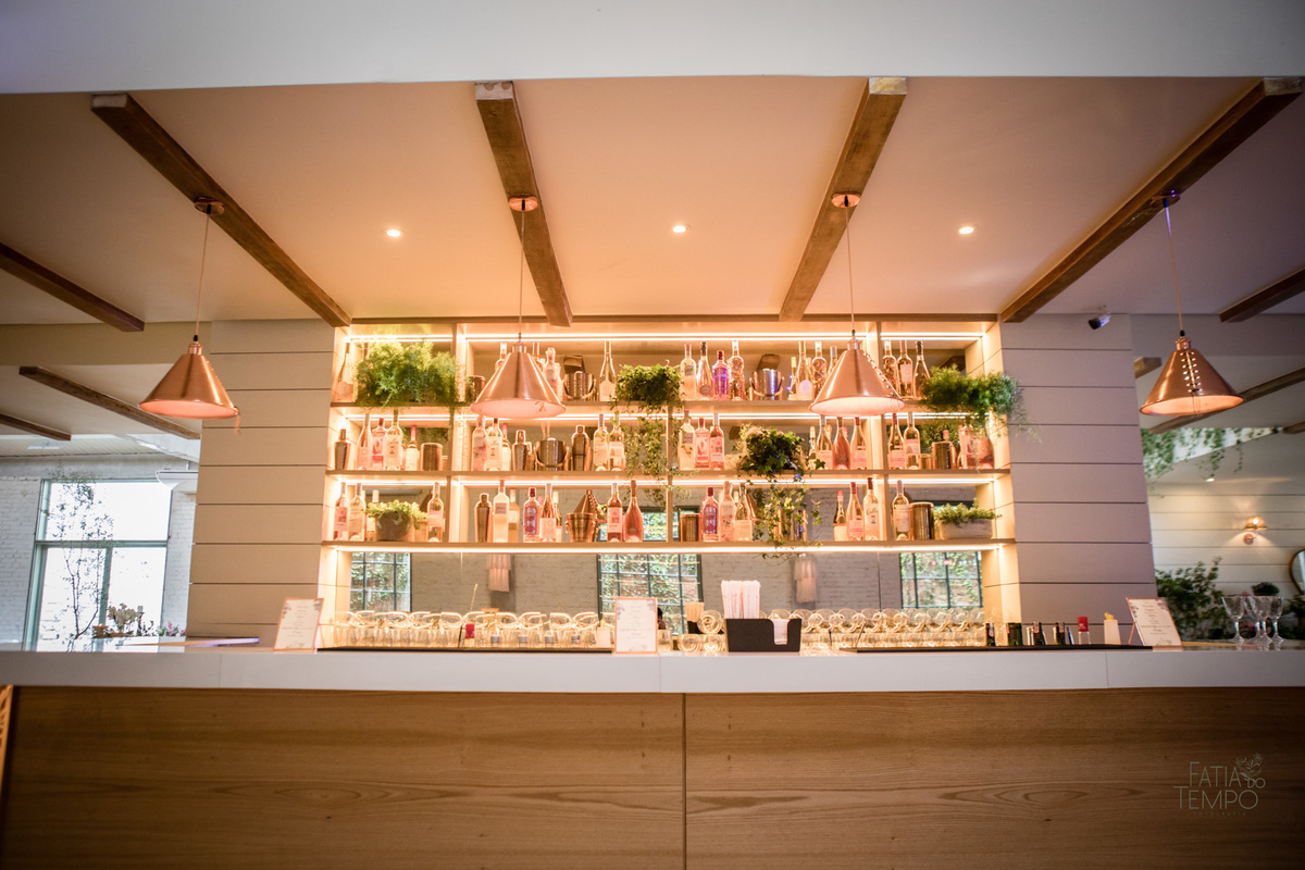 casamento, buffet, dia da noiva, botânico quintal, Wedding, making of, vestido de noiva, madrinhas, maquiagem, festa, cerimônia, fotografia, fatia do tempo, balada, decoração, doces finos, casamento na cidade, casamento no campo, recepção, celebrante