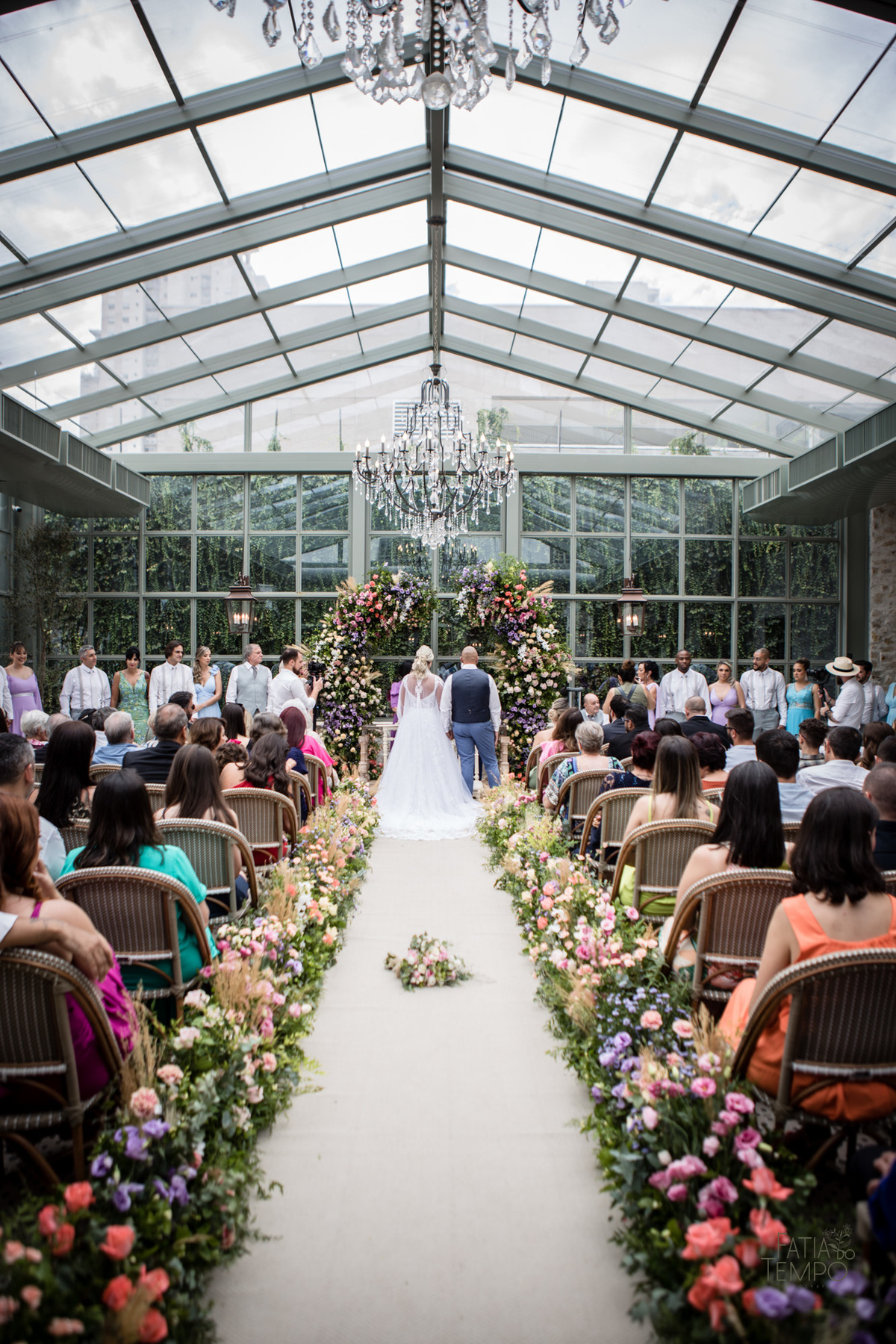 casamento, buffet, dia da noiva, botânico quintal, Wedding, making of, vestido de noiva, madrinhas, maquiagem, festa, cerimônia, fotografia, fatia do tempo, balada, decoração, doces finos, casamento na cidade, casamento no campo, recepção, celebrante