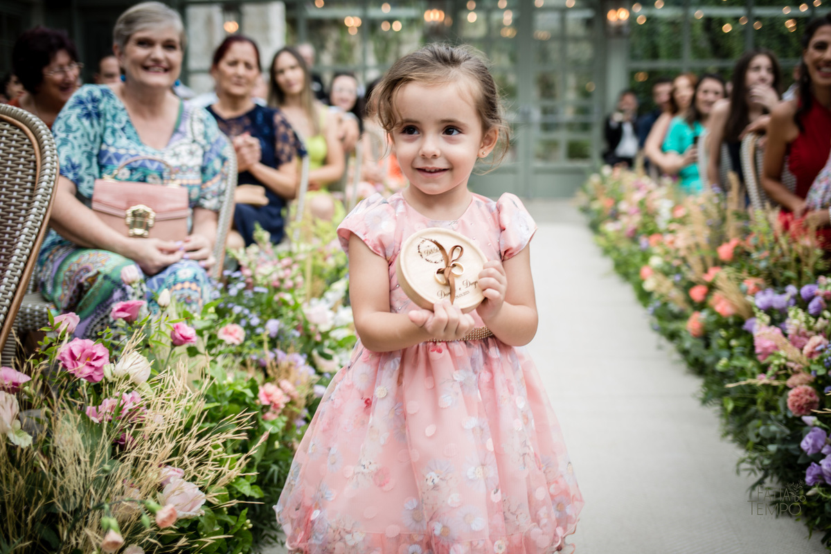 casamento, buffet, dia da noiva, botânico quintal, Wedding, making of, vestido de noiva, madrinhas, maquiagem, festa, cerimônia, fotografia, fatia do tempo, balada, decoração, doces finos, casamento na cidade, casamento no campo, recepção, celebrante