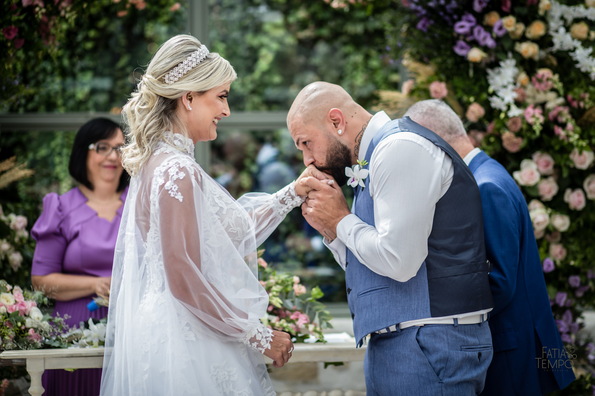 casamento, buffet, dia da noiva, botânico quintal, Wedding, making of, vestido de noiva, madrinhas, maquiagem, festa, cerimônia, fotografia, fatia do tempo, balada, decoração, doces finos, casamento na cidade, casamento no campo, recepção, celebrante