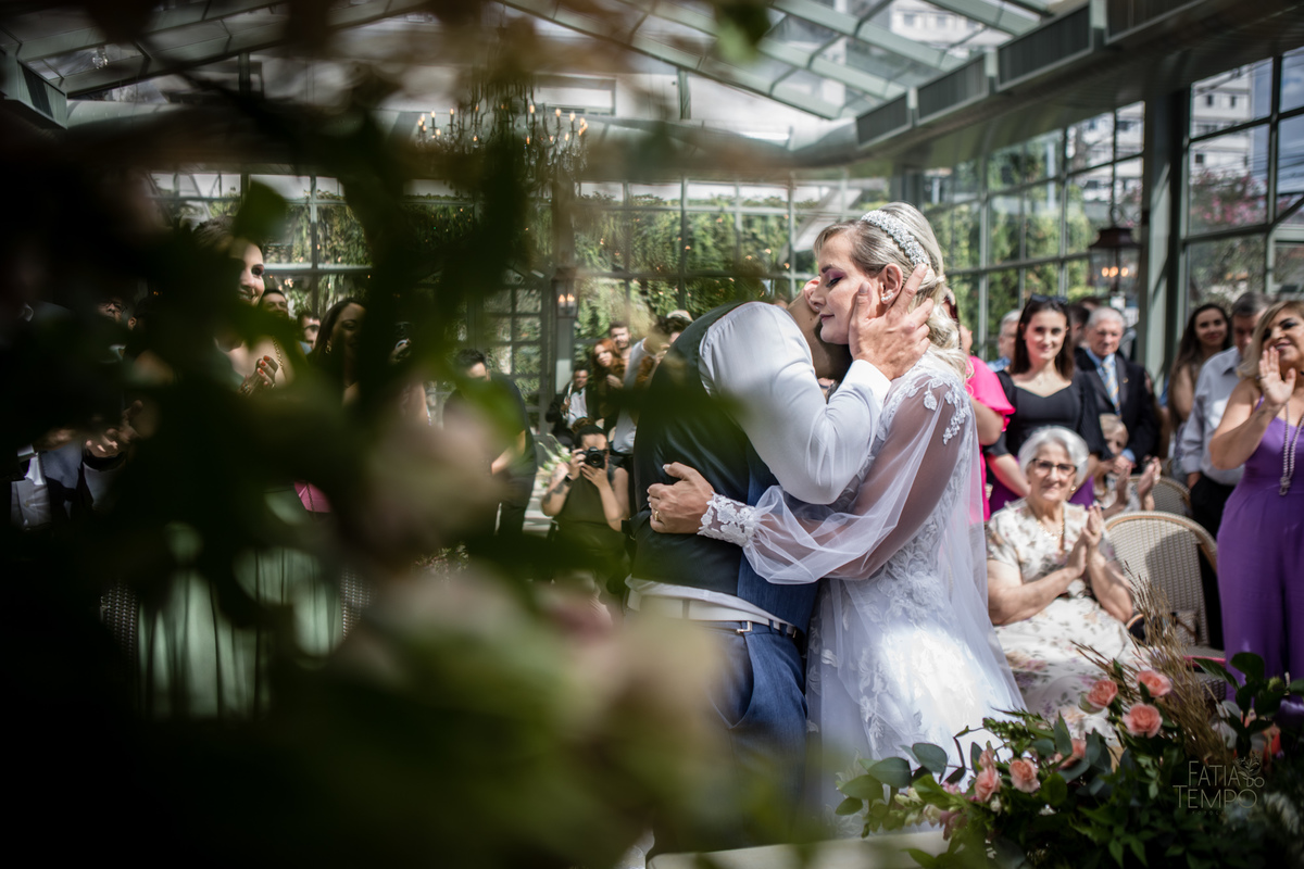 casamento, buffet, dia da noiva, botânico quintal, Wedding, making of, vestido de noiva, madrinhas, maquiagem, festa, cerimônia, fotografia, fatia do tempo, balada, decoração, doces finos, casamento na cidade, casamento no campo, recepção, celebrante