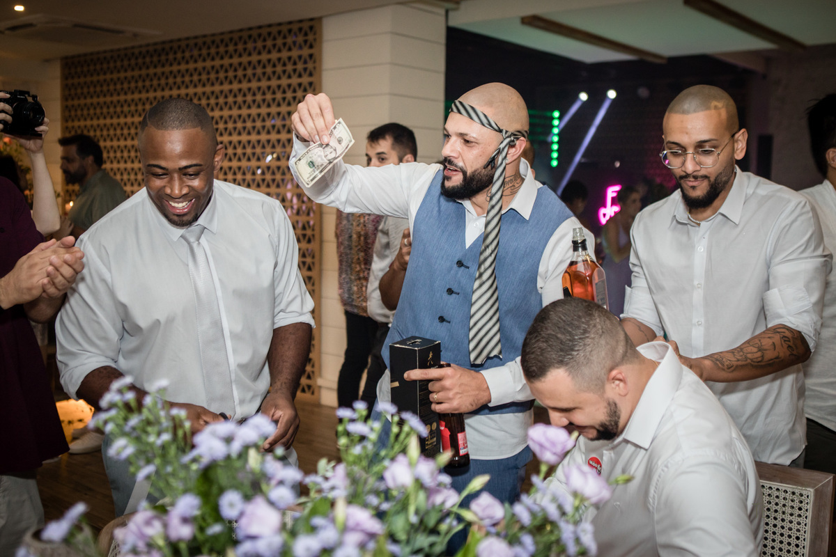 casamento, buffet, dia da noiva, botânico quintal, Wedding, making of, vestido de noiva, madrinhas, maquiagem, festa, cerimônia, fotografia, fatia do tempo, balada, decoração, doces finos, casamento na cidade, casamento no campo, recepção, celebrante