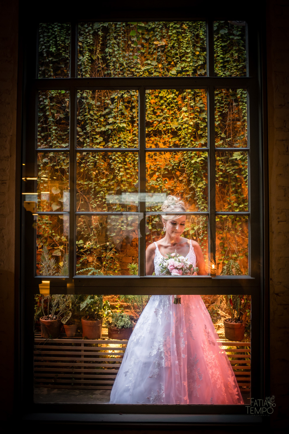 casamento, buffet, dia da noiva, botânico quintal, Wedding, making of, vestido de noiva, madrinhas, maquiagem, festa, cerimônia, fotografia, fatia do tempo, balada, decoração, doces finos, casamento na cidade, casamento no campo, recepção, celebrante