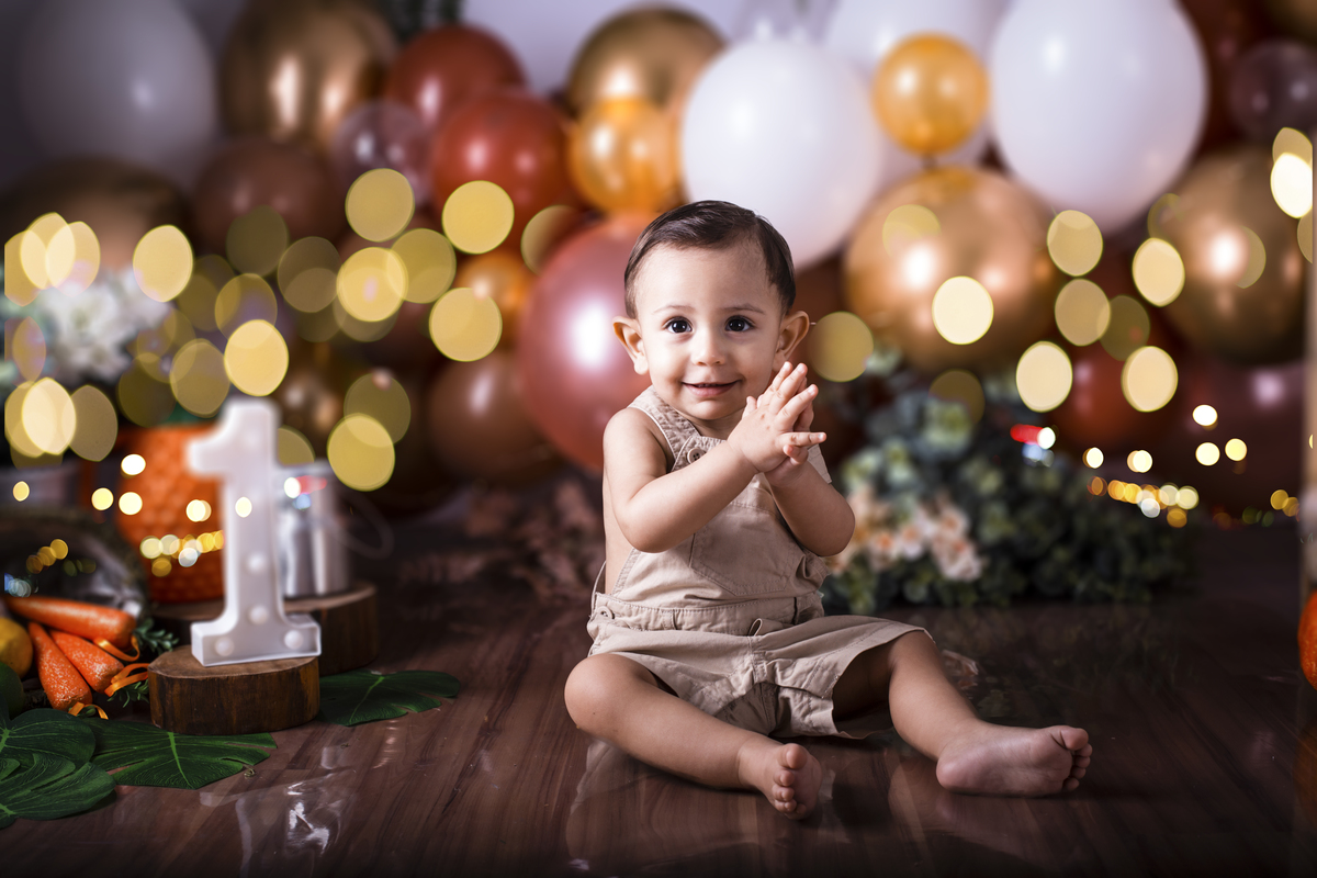 Smash the cake, smash the fruit, ensaio de aniversario, ensaio de familia, ensaio de criança, ensaio de um ano, ensaio com bolo, fotos com  bolo