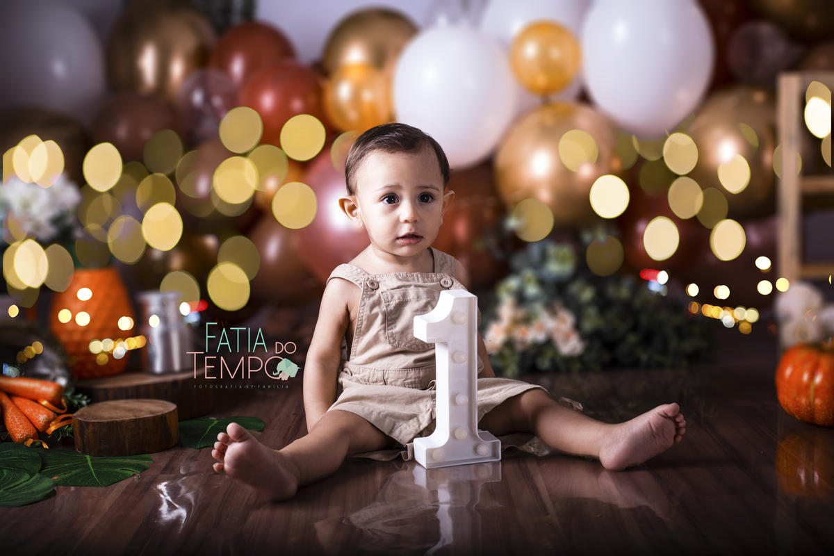 Smash the cake, smash the fruit, ensaio de aniversario, ensaio de familia, ensaio de criança, ensaio de um ano, ensaio com bolo, fotos com  bolo