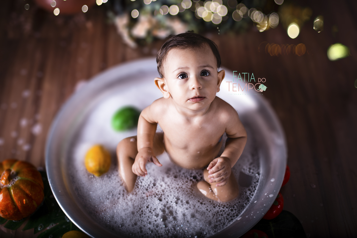 Smash the cake, smash the fruit, ensaio de aniversario, ensaio de familia, ensaio de criança, ensaio de um ano, ensaio com bolo, fotos com  bolo