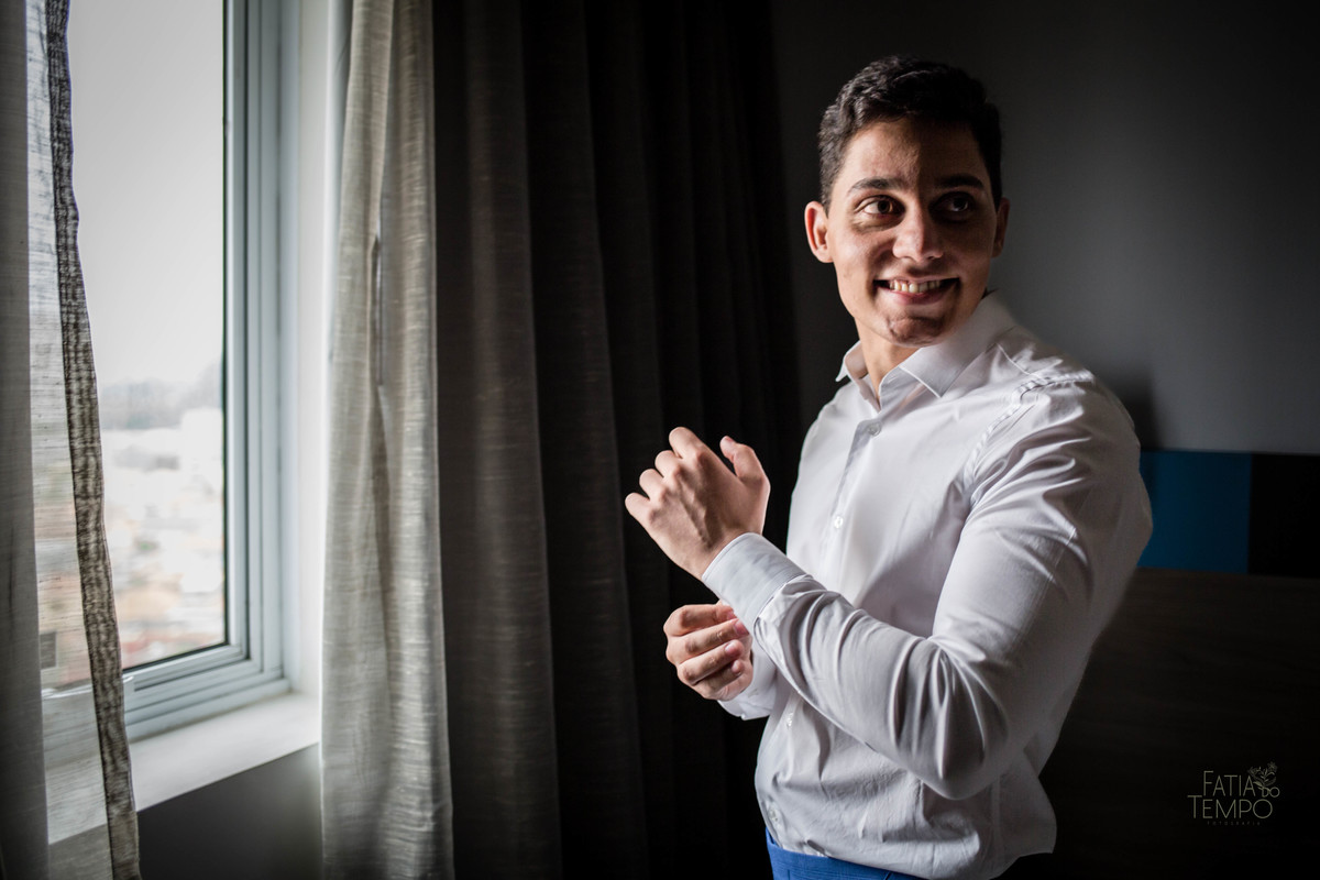 casamento, noiva, noivo, wedding, festa, buffet, alianças, vestido de noiva, madrinhas, padrinhos, estúdio, fotografia, decoração, Rolex, iPhone, glamour, hotel, modelo, dj, som, iluminação, assessoria, amor, família, 