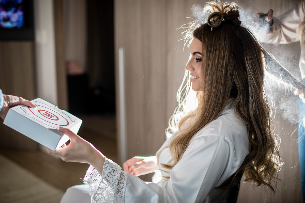 casamento, noiva, noivo, wedding, festa, buffet, alianças, vestido de noiva, madrinhas, padrinhos, estúdio, fotografia, decoração, Rolex, iPhone, glamour, hotel, modelo, dj, som, iluminação, assessoria, amor, família, 