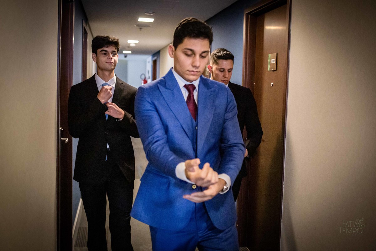 casamento, noiva, noivo, wedding, festa, buffet, alianças, vestido de noiva, madrinhas, padrinhos, estúdio, fotografia, decoração, Rolex, iPhone, glamour, hotel, modelo, dj, som, iluminação, assessoria, amor, família, 