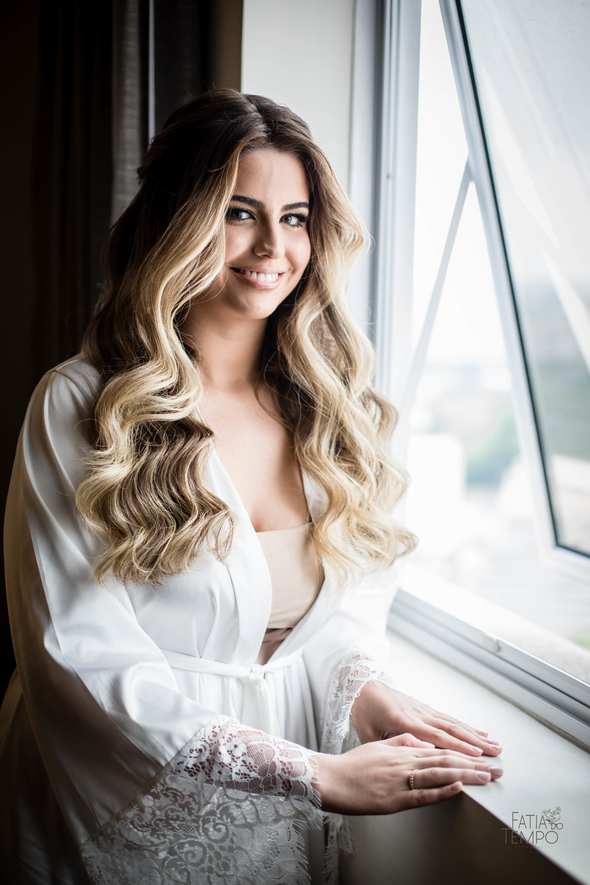 casamento, noiva, noivo, wedding, festa, buffet, alianças, vestido de noiva, madrinhas, padrinhos, estúdio, fotografia, decoração, Rolex, iPhone, glamour, hotel, modelo, dj, som, iluminação, assessoria, amor, família, 