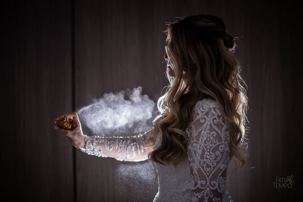 casamento, noiva, noivo, wedding, festa, buffet, alianças, vestido de noiva, madrinhas, padrinhos, estúdio, fotografia, decoração, Rolex, iPhone, glamour, hotel, modelo, dj, som, iluminação, assessoria, amor, família, 