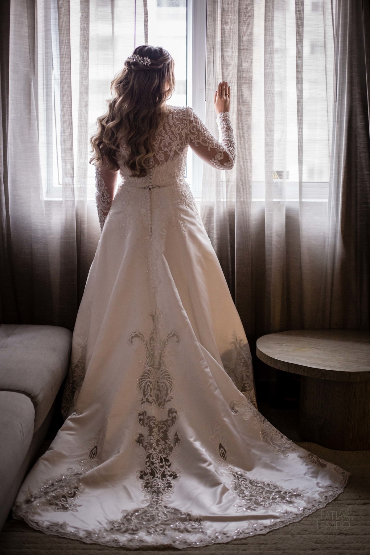 casamento, noiva, noivo, wedding, festa, buffet, alianças, vestido de noiva, madrinhas, padrinhos, estúdio, fotografia, decoração, Rolex, iPhone, glamour, hotel, modelo, dj, som, iluminação, assessoria, amor, família, 