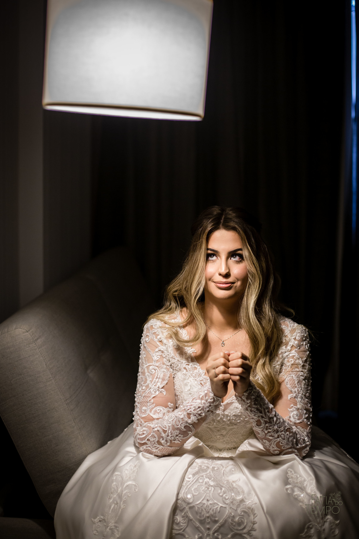 casamento, noiva, noivo, wedding, festa, buffet, alianças, vestido de noiva, madrinhas, padrinhos, estúdio, fotografia, decoração, Rolex, iPhone, glamour, hotel, modelo, dj, som, iluminação, assessoria, amor, família, 