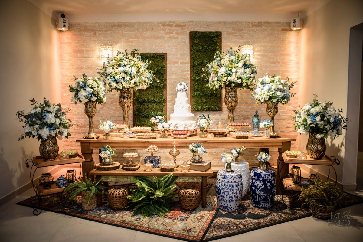 casamento, noiva, noivo, wedding, festa, buffet, alianças, vestido de noiva, madrinhas, padrinhos, estúdio, fotografia, decoração, Rolex, iPhone, glamour, hotel, modelo, dj, som, iluminação, assessoria, amor, família, 