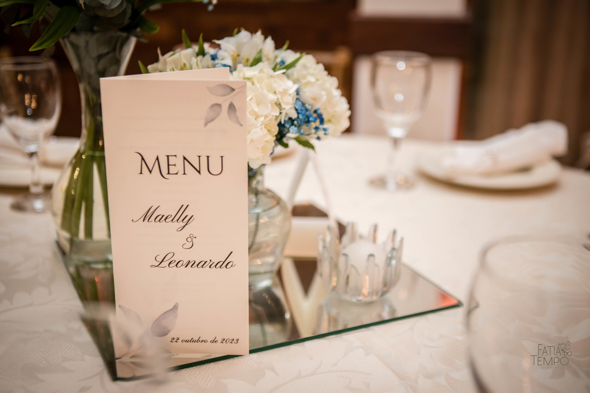 casamento, noiva, noivo, wedding, festa, buffet, alianças, vestido de noiva, madrinhas, padrinhos, estúdio, fotografia, decoração, Rolex, iPhone, glamour, hotel, modelo, dj, som, iluminação, assessoria, amor, família, 