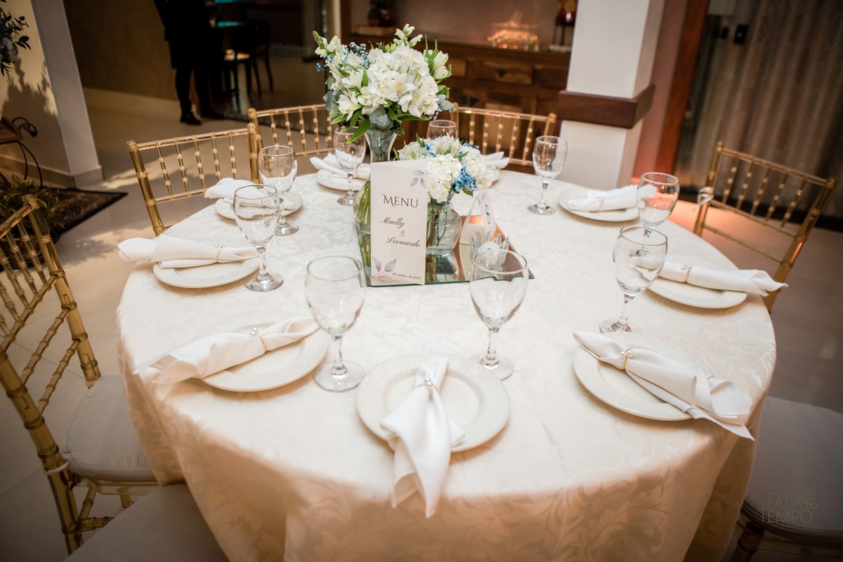 casamento, noiva, noivo, wedding, festa, buffet, alianças, vestido de noiva, madrinhas, padrinhos, estúdio, fotografia, decoração, Rolex, iPhone, glamour, hotel, modelo, dj, som, iluminação, assessoria, amor, família, 