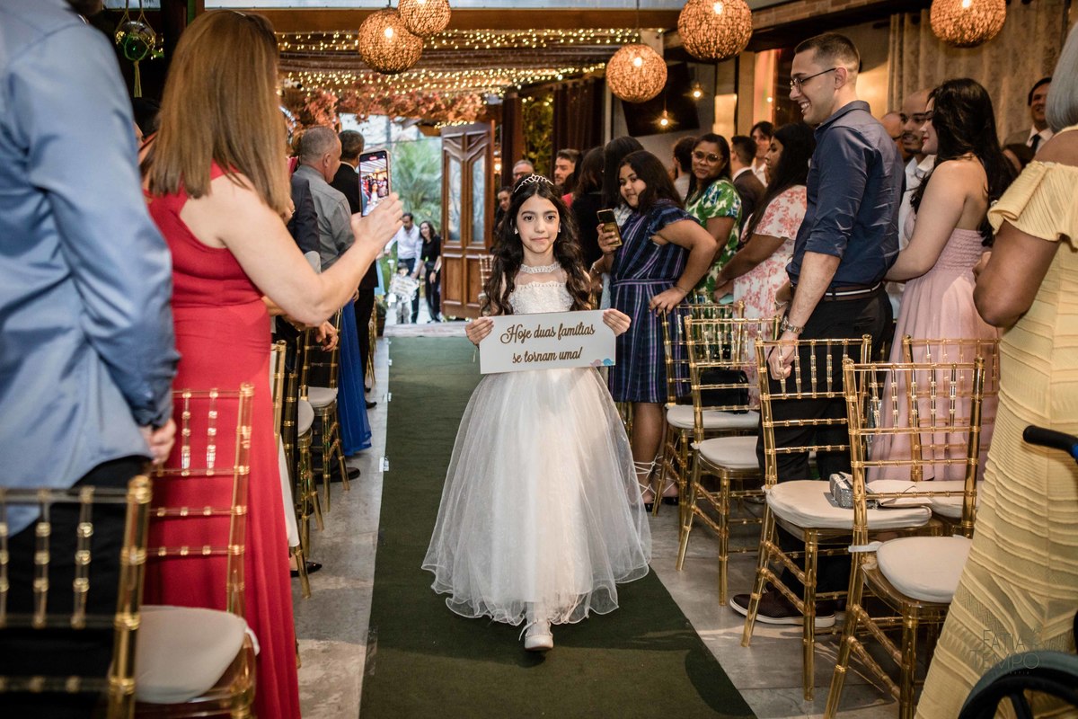 casamento, noiva, noivo, wedding, festa, buffet, alianças, vestido de noiva, madrinhas, padrinhos, estúdio, fotografia, decoração, Rolex, iPhone, glamour, hotel, modelo, dj, som, iluminação, assessoria, amor, família, 