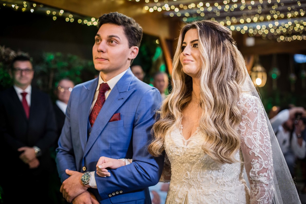 casamento, noiva, noivo, wedding, festa, buffet, alianças, vestido de noiva, madrinhas, padrinhos, estúdio, fotografia, decoração, Rolex, iPhone, glamour, hotel, modelo, dj, som, iluminação, assessoria, amor, família, 