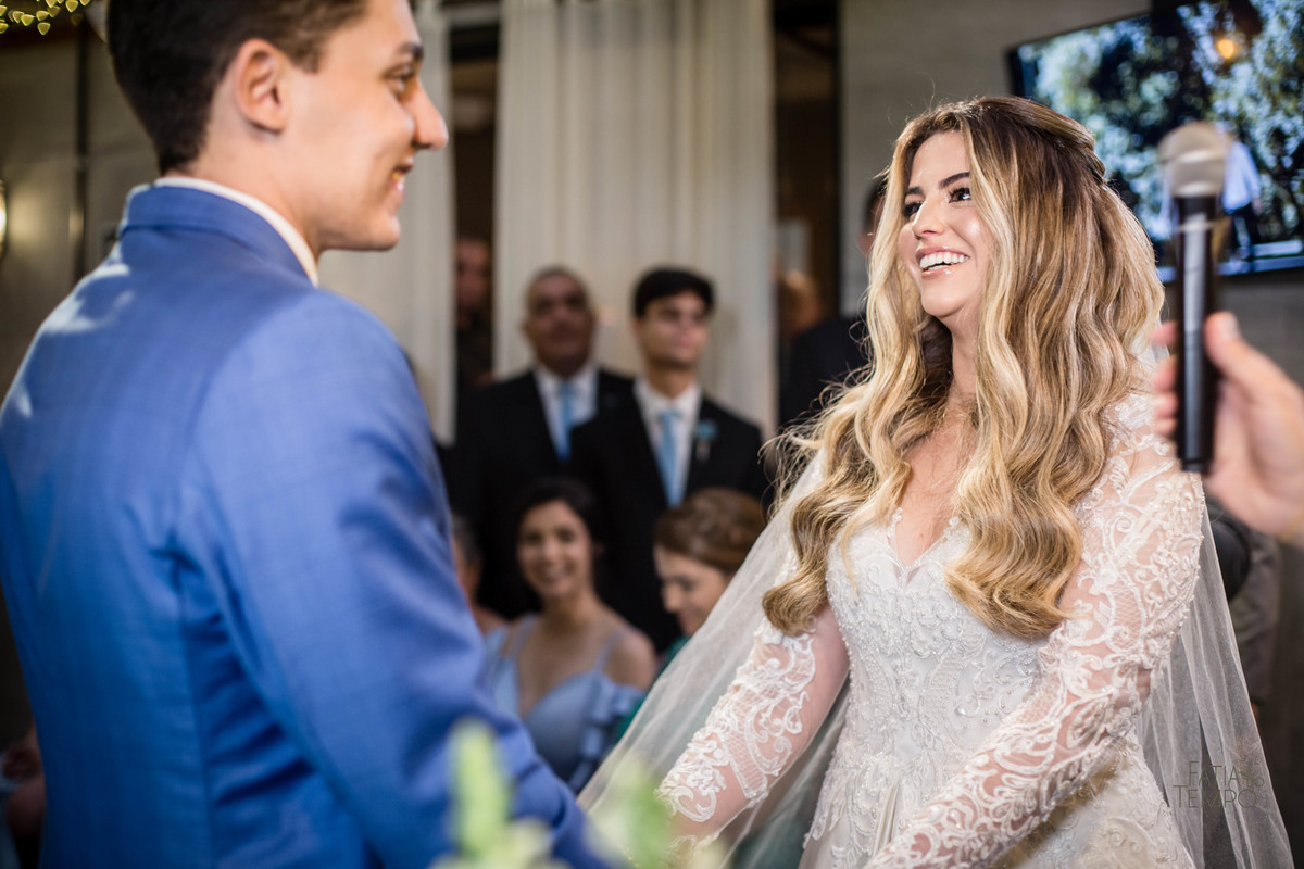 casamento, noiva, noivo, wedding, festa, buffet, alianças, vestido de noiva, madrinhas, padrinhos, estúdio, fotografia, decoração, Rolex, iPhone, glamour, hotel, modelo, dj, som, iluminação, assessoria, amor, família, 