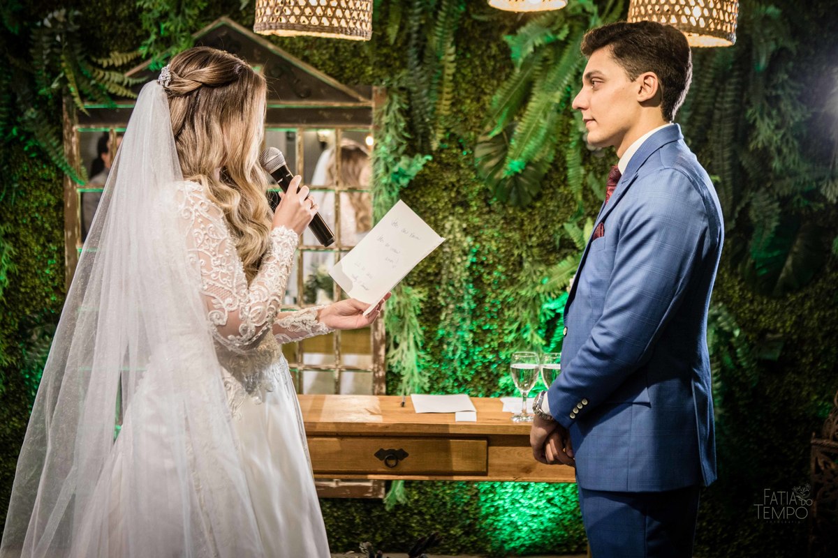 casamento, noiva, noivo, wedding, festa, buffet, alianças, vestido de noiva, madrinhas, padrinhos, estúdio, fotografia, decoração, Rolex, iPhone, glamour, hotel, modelo, dj, som, iluminação, assessoria, amor, família, 