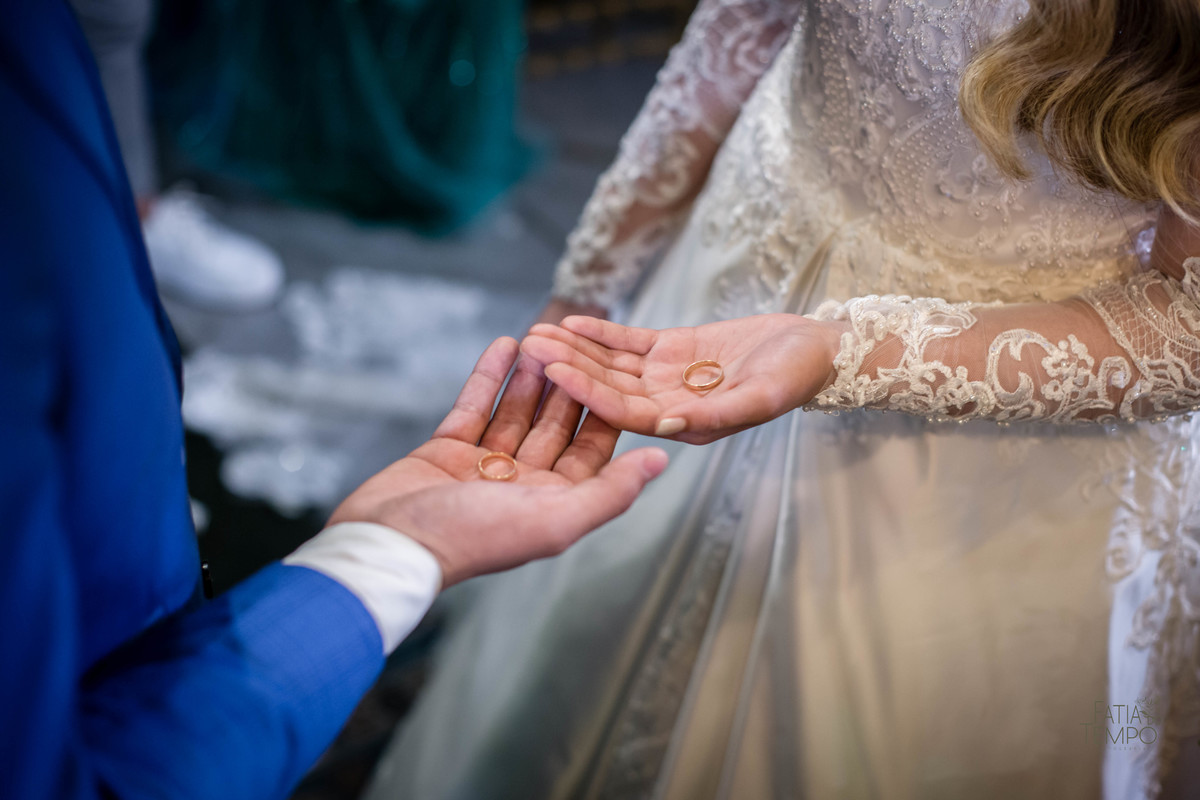 casamento, noiva, noivo, wedding, festa, buffet, alianças, vestido de noiva, madrinhas, padrinhos, estúdio, fotografia, decoração, Rolex, iPhone, glamour, hotel, modelo, dj, som, iluminação, assessoria, amor, família, 