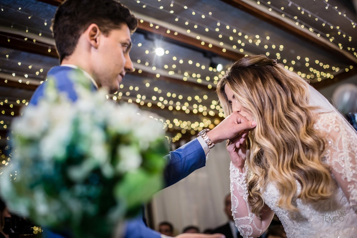 casamento, noiva, noivo, wedding, festa, buffet, alianças, vestido de noiva, madrinhas, padrinhos, estúdio, fotografia, decoração, Rolex, iPhone, glamour, hotel, modelo, dj, som, iluminação, assessoria, amor, família, 