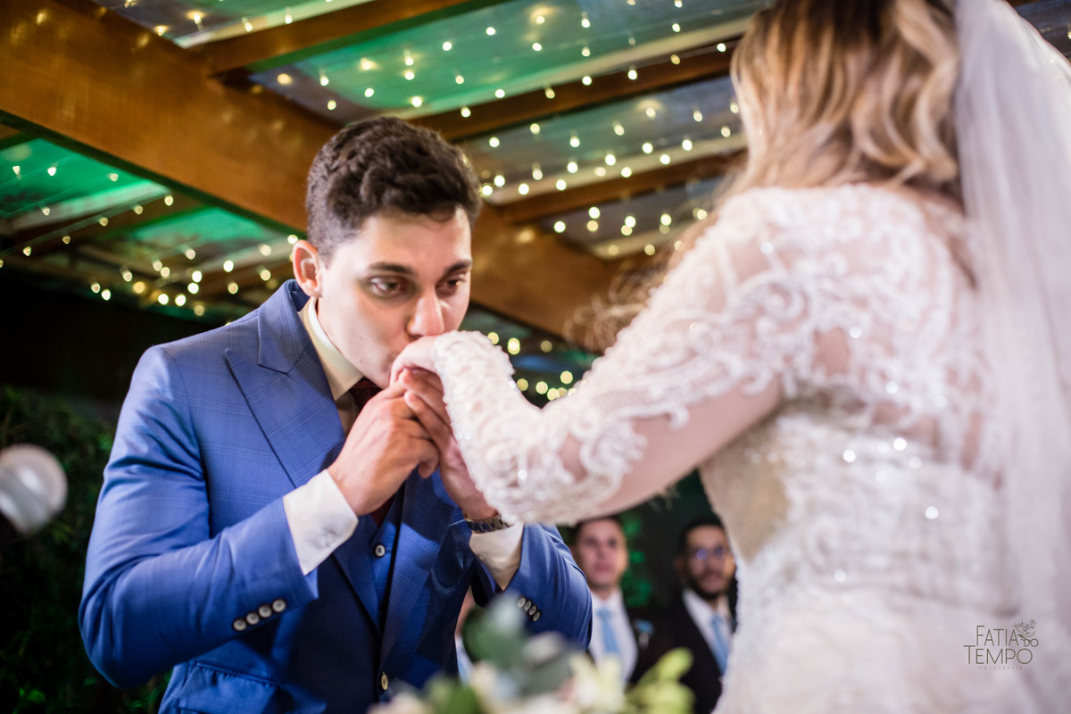 casamento, noiva, noivo, wedding, festa, buffet, alianças, vestido de noiva, madrinhas, padrinhos, estúdio, fotografia, decoração, Rolex, iPhone, glamour, hotel, modelo, dj, som, iluminação, assessoria, amor, família, 