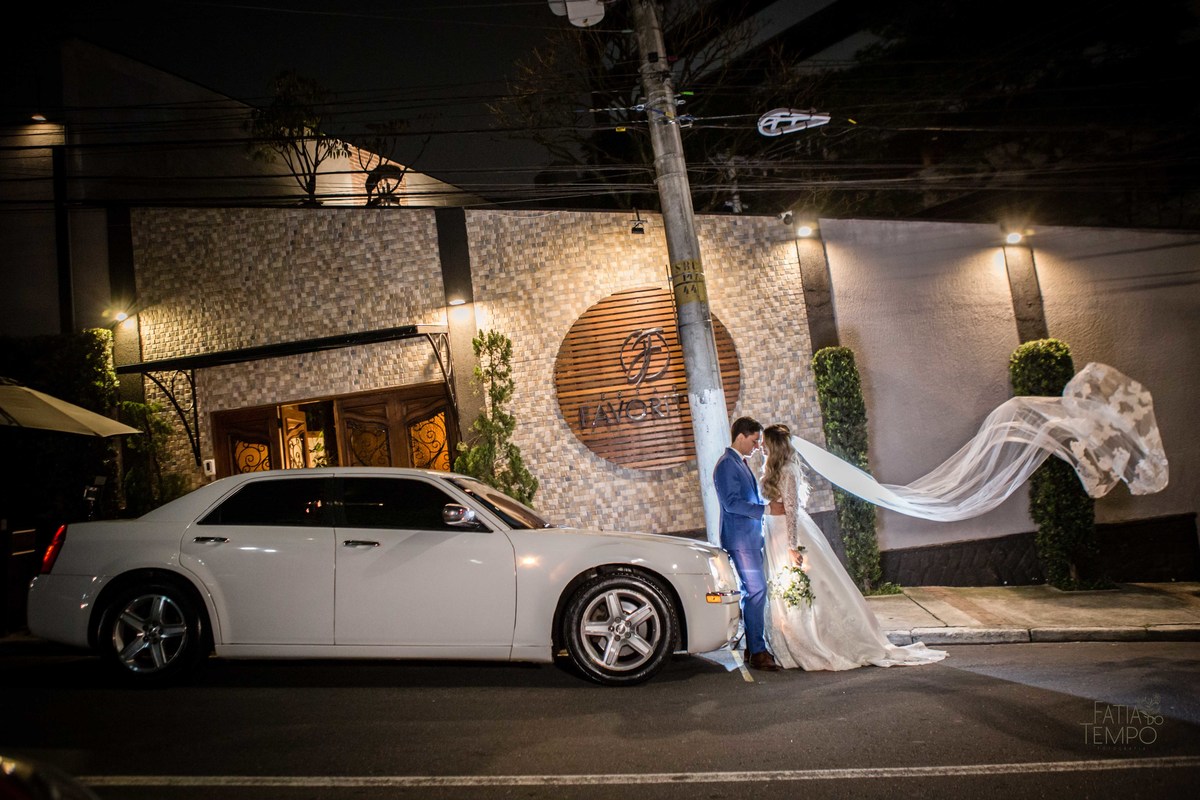 casamento, noiva, noivo, wedding, festa, buffet, alianças, vestido de noiva, madrinhas, padrinhos, estúdio, fotografia, decoração, Rolex, iPhone, glamour, hotel, modelo, dj, som, iluminação, assessoria, amor, família, 