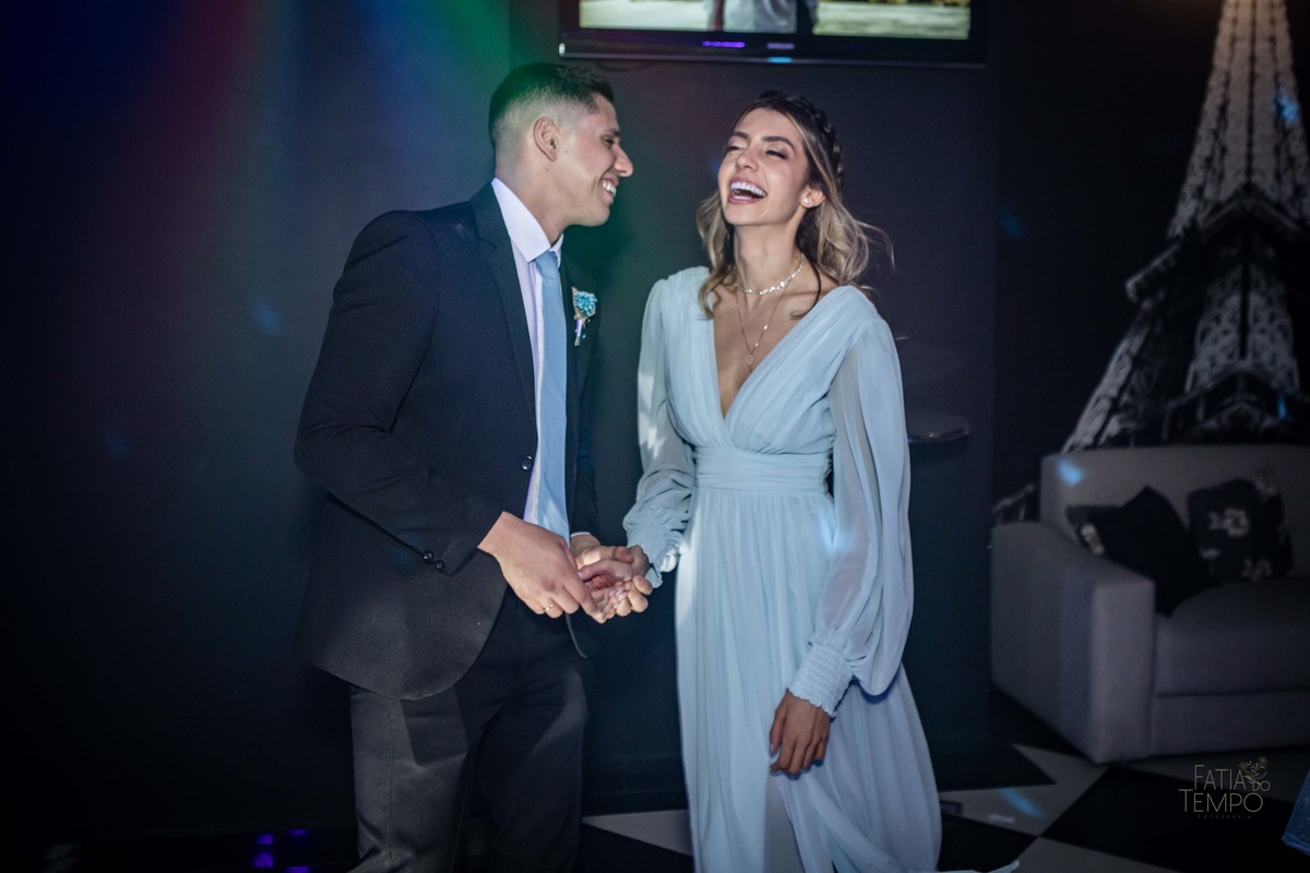 casamento, noiva, noivo, wedding, festa, buffet, alianças, vestido de noiva, madrinhas, padrinhos, estúdio, fotografia, decoração, Rolex, iPhone, glamour, hotel, modelo, dj, som, iluminação, assessoria, amor, família, 