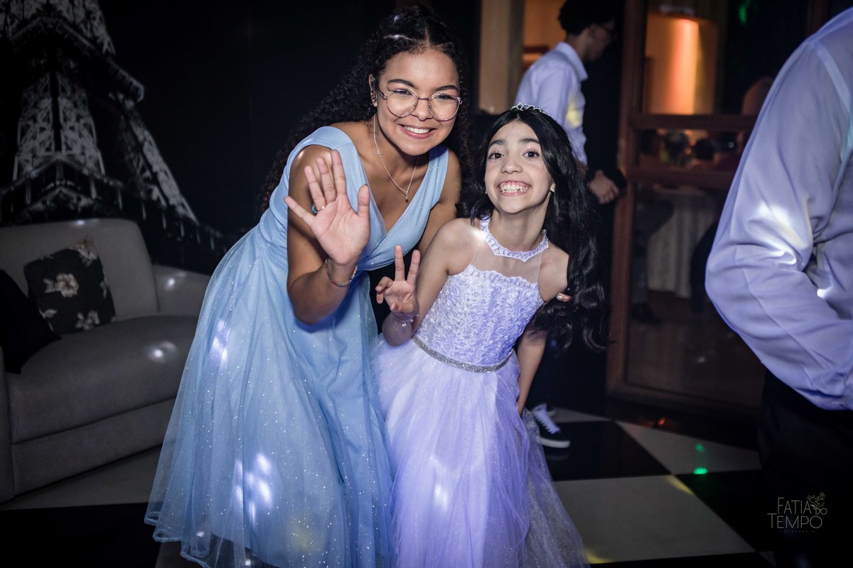 casamento, noiva, noivo, wedding, festa, buffet, alianças, vestido de noiva, madrinhas, padrinhos, estúdio, fotografia, decoração, Rolex, iPhone, glamour, hotel, modelo, dj, som, iluminação, assessoria, amor, família, 