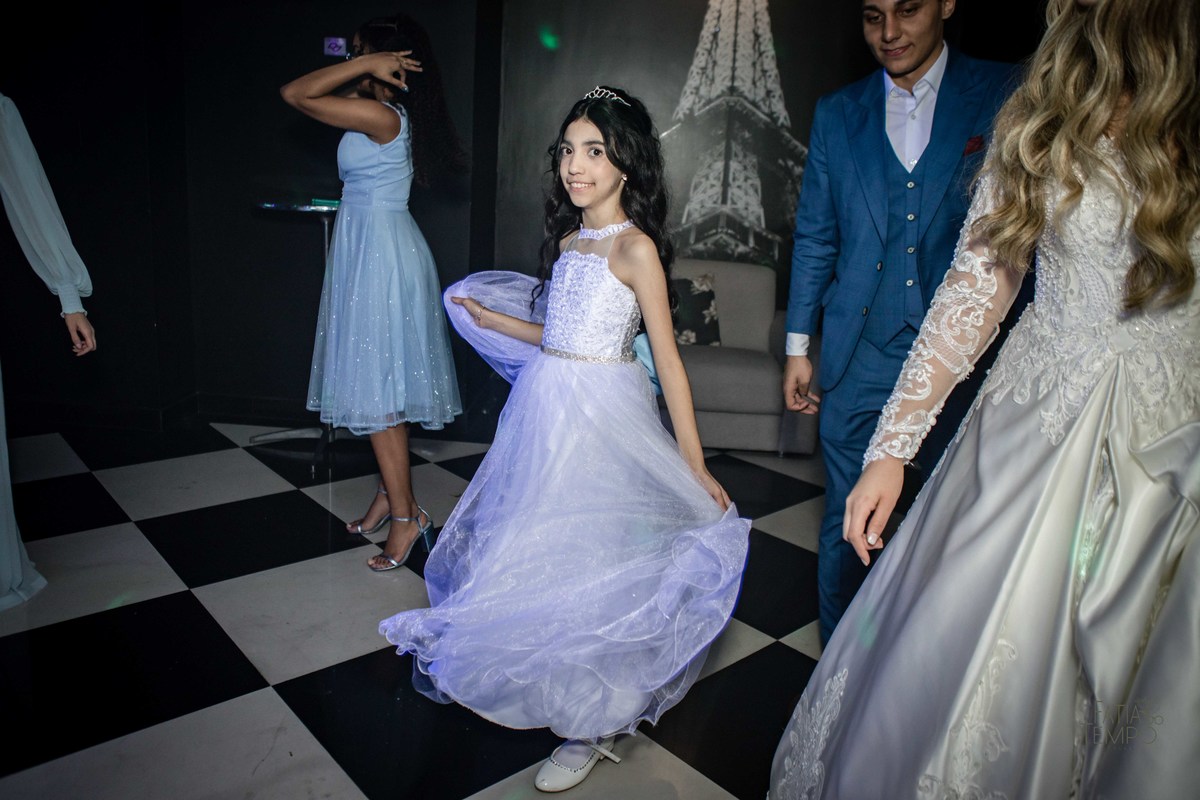 casamento, noiva, noivo, wedding, festa, buffet, alianças, vestido de noiva, madrinhas, padrinhos, estúdio, fotografia, decoração, Rolex, iPhone, glamour, hotel, modelo, dj, som, iluminação, assessoria, amor, família, 