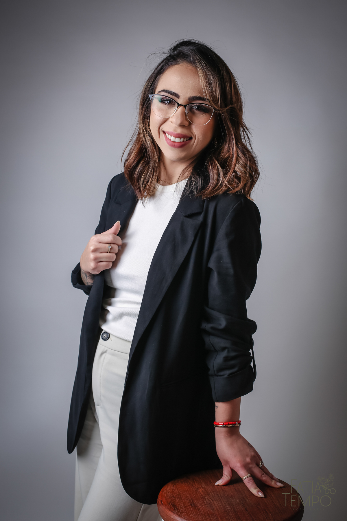 ensaio linkedin, ensaio em estudio linkedin, linkedin, fotos para linkedin, especialista em linkedin, fotos corporativas, fotos para corporativo, ensaio profisisonal, ensaio de marca, ensaio para instagram, fotos para usar no linkedin