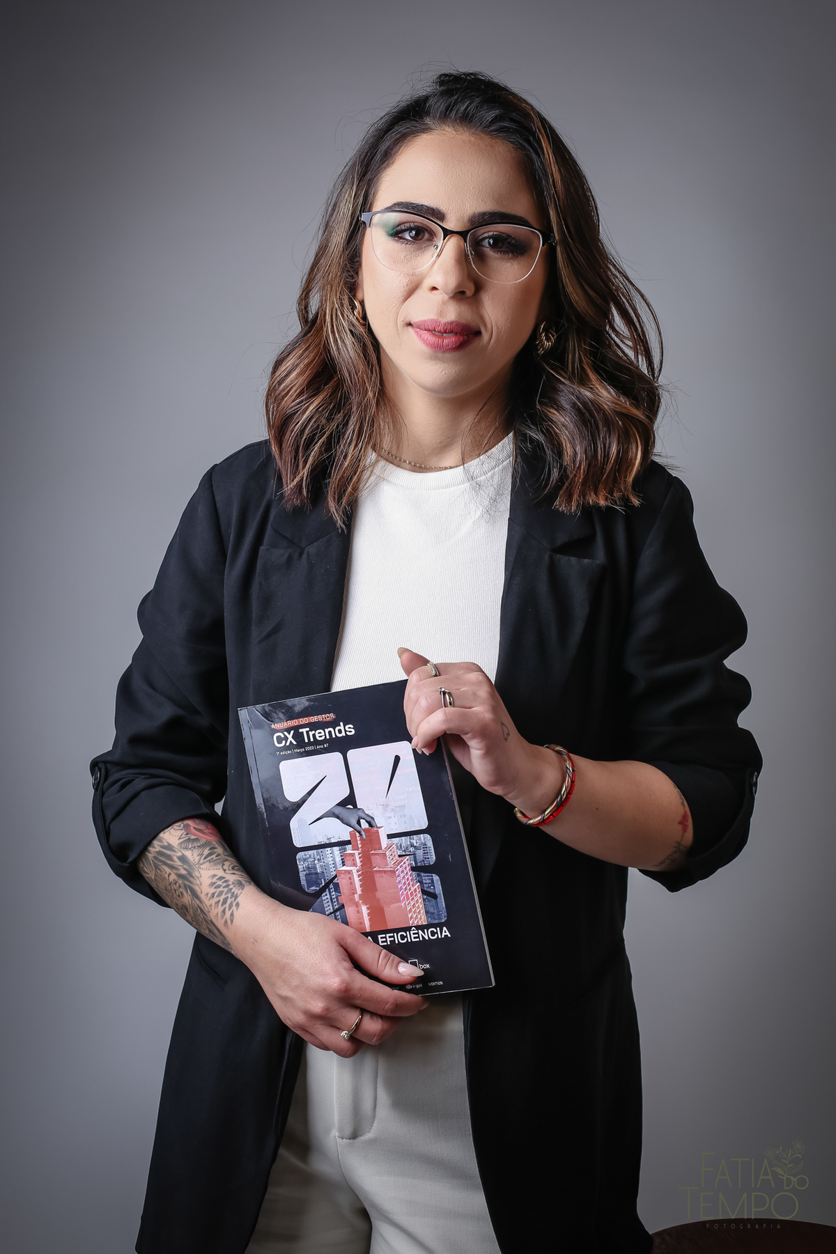 ensaio linkedin, ensaio em estudio linkedin, linkedin, fotos para linkedin, especialista em linkedin, fotos corporativas, fotos para corporativo, ensaio profisisonal, ensaio de marca, ensaio para instagram, fotos para usar no linkedin