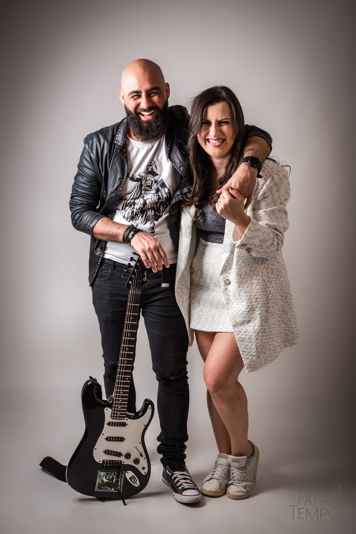 ensaio pré casamento estudio, ensaio de casal em estudio, ensaio de familia com gatos, casal e seu gato, ensaio pre casamento, ensaio em estudio de casal, ensaio pre casamento de casal, vou casar, fotos de pre casamento, fotos de pre casamento em estudio