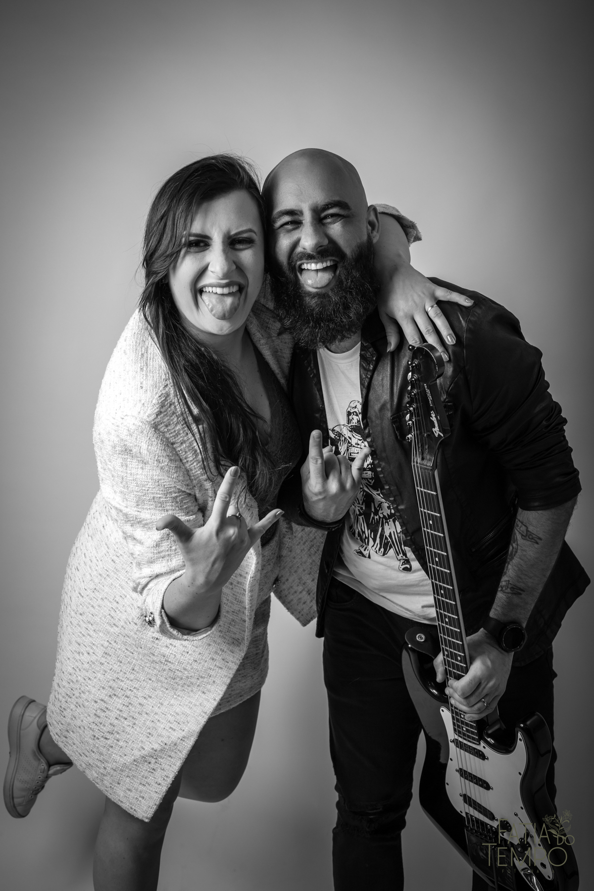 ensaio pré casamento estudio, ensaio de casal em estudio, ensaio de familia com gatos, casal e seu gato, ensaio pre casamento, ensaio em estudio de casal, ensaio pre casamento de casal, vou casar, fotos de pre casamento, fotos de pre casamento em estudio