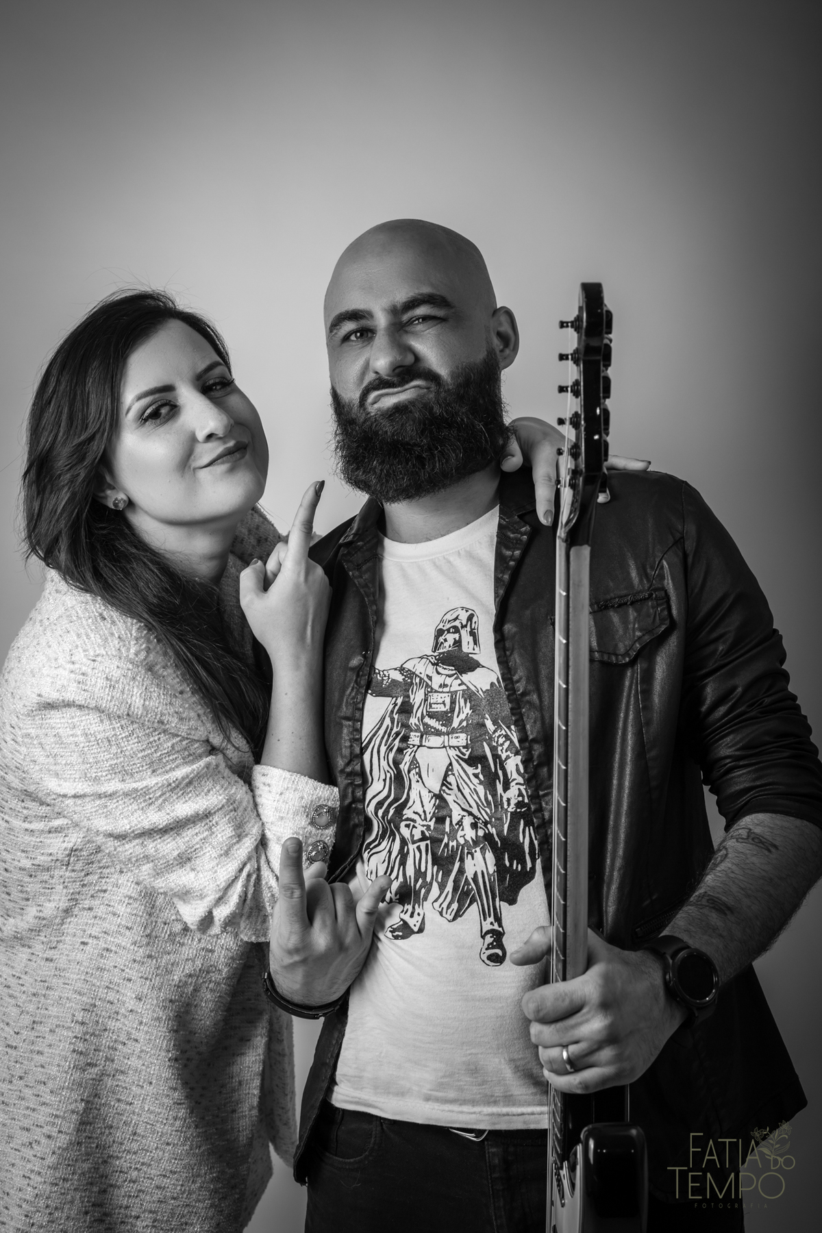 ensaio pré casamento estudio, ensaio de casal em estudio, ensaio de familia com gatos, casal e seu gato, ensaio pre casamento, ensaio em estudio de casal, ensaio pre casamento de casal, vou casar, fotos de pre casamento, fotos de pre casamento em estudio