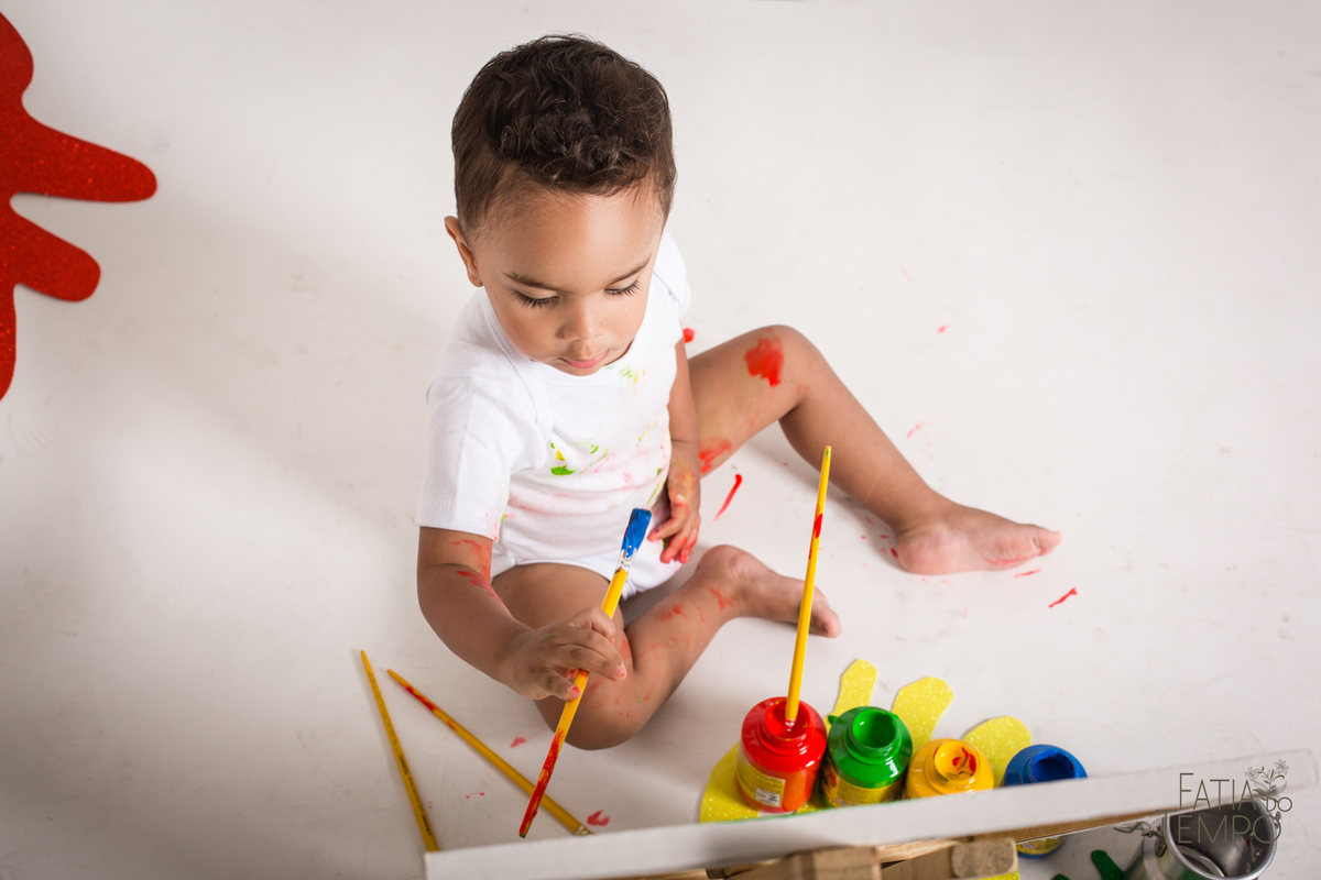ensaio paint baby, ensaio paint baby, ensaio de bebe, ensaio de bebe, ensaio de 2 anos, ensaio de familia, paint baby, ensaio de pintura, ensaio pintura