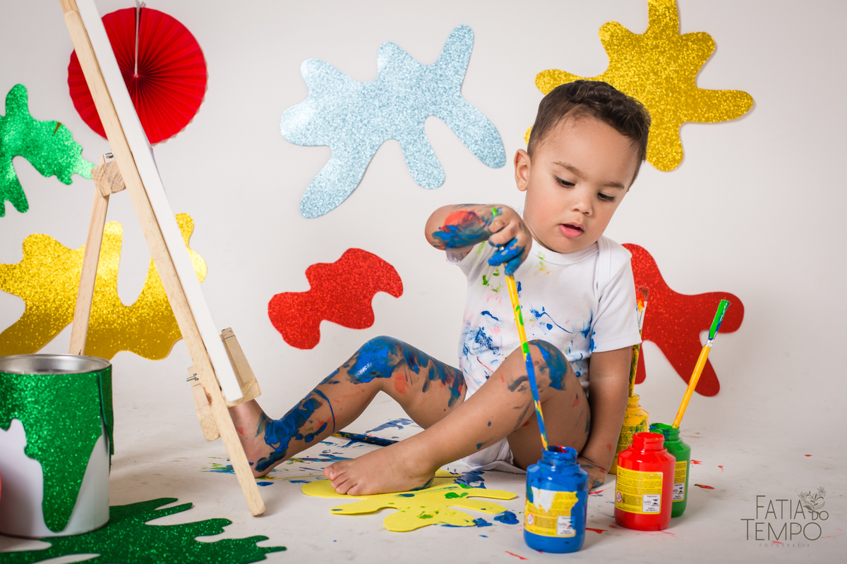 ensaio paint baby, ensaio paint baby, ensaio de bebe, ensaio de bebe, ensaio de 2 anos, ensaio de familia, paint baby, ensaio de pintura, ensaio pintura
