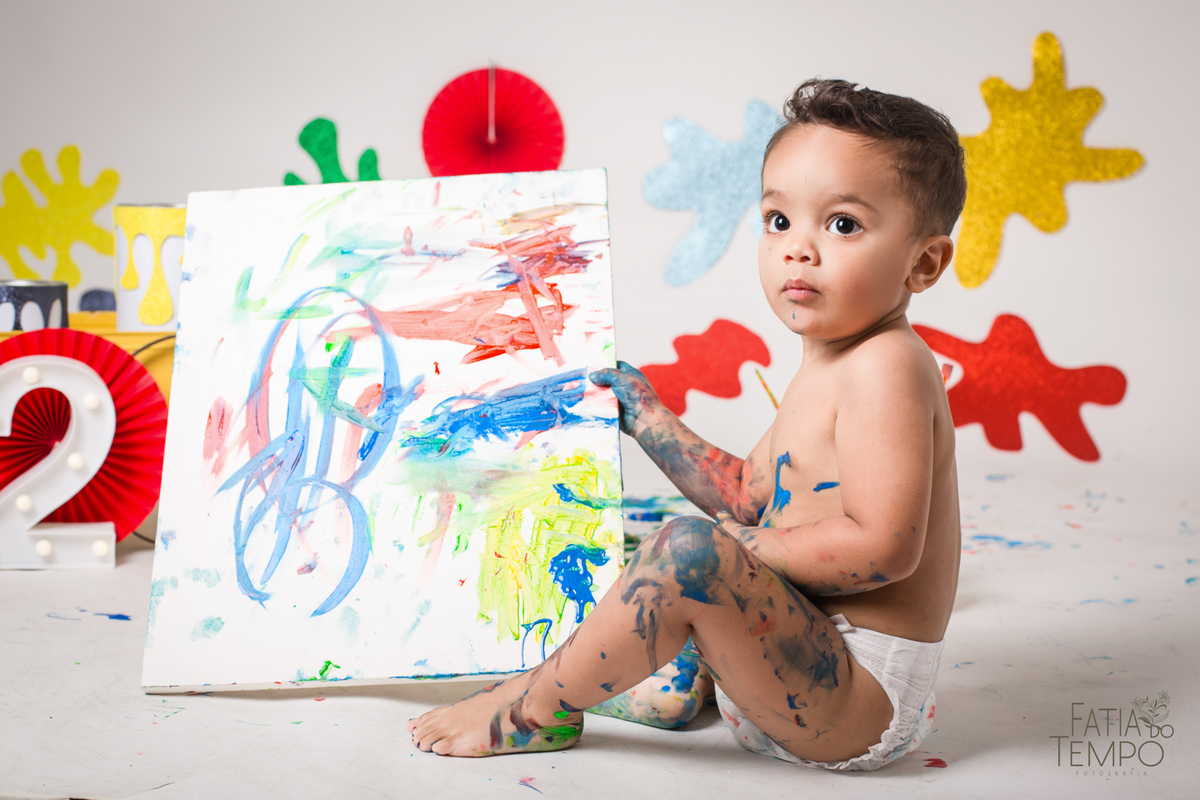 ensaio paint baby, ensaio paint baby, ensaio de bebe, ensaio de bebe, ensaio de 2 anos, ensaio de familia, paint baby, ensaio de pintura, ensaio pintura