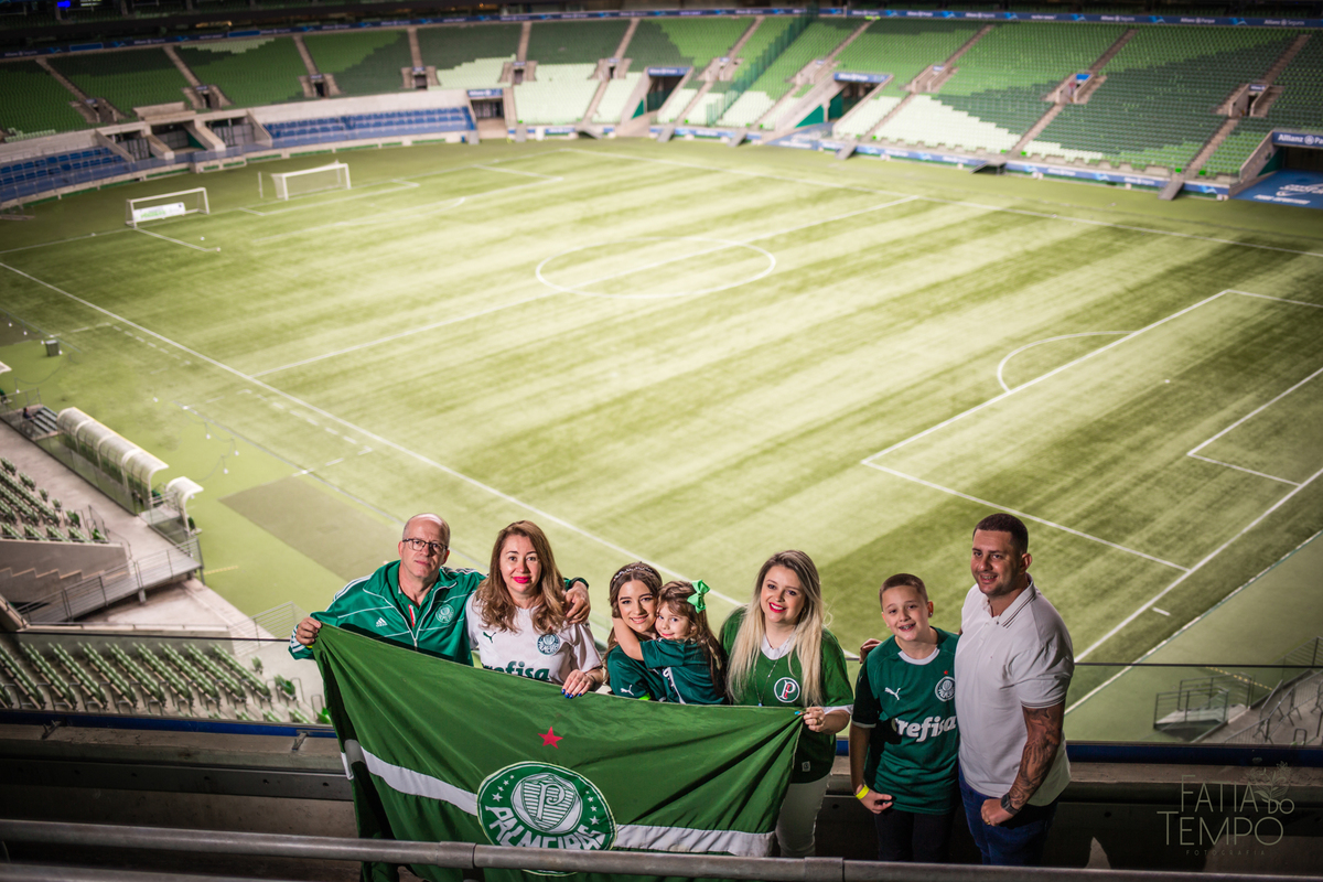 ensaio allianz parque, ensaio no estadio, ensaio pre festa, ensaio de debutante palmeirense, ensaio palmeiras, ensaio no estadio do palmeiras, debutante palmeirense, ensaio xv, ensaio pre festa de 15 anos, ensaio no estadio allianz parque, 